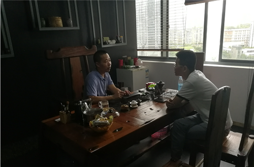 燦源裝飾交流會經(jīng)理洽談圖 燦源裝飾交流會經(jīng)理洽談圖