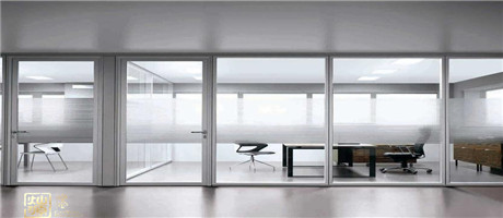 南寧辦公室裝修隔斷用什么材料比較好？