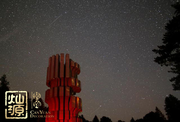 英仙座流星雨蓄勢(shì)待發(fā) 【干貨】外出觀看流星雨約會(huì)表白必看攻略